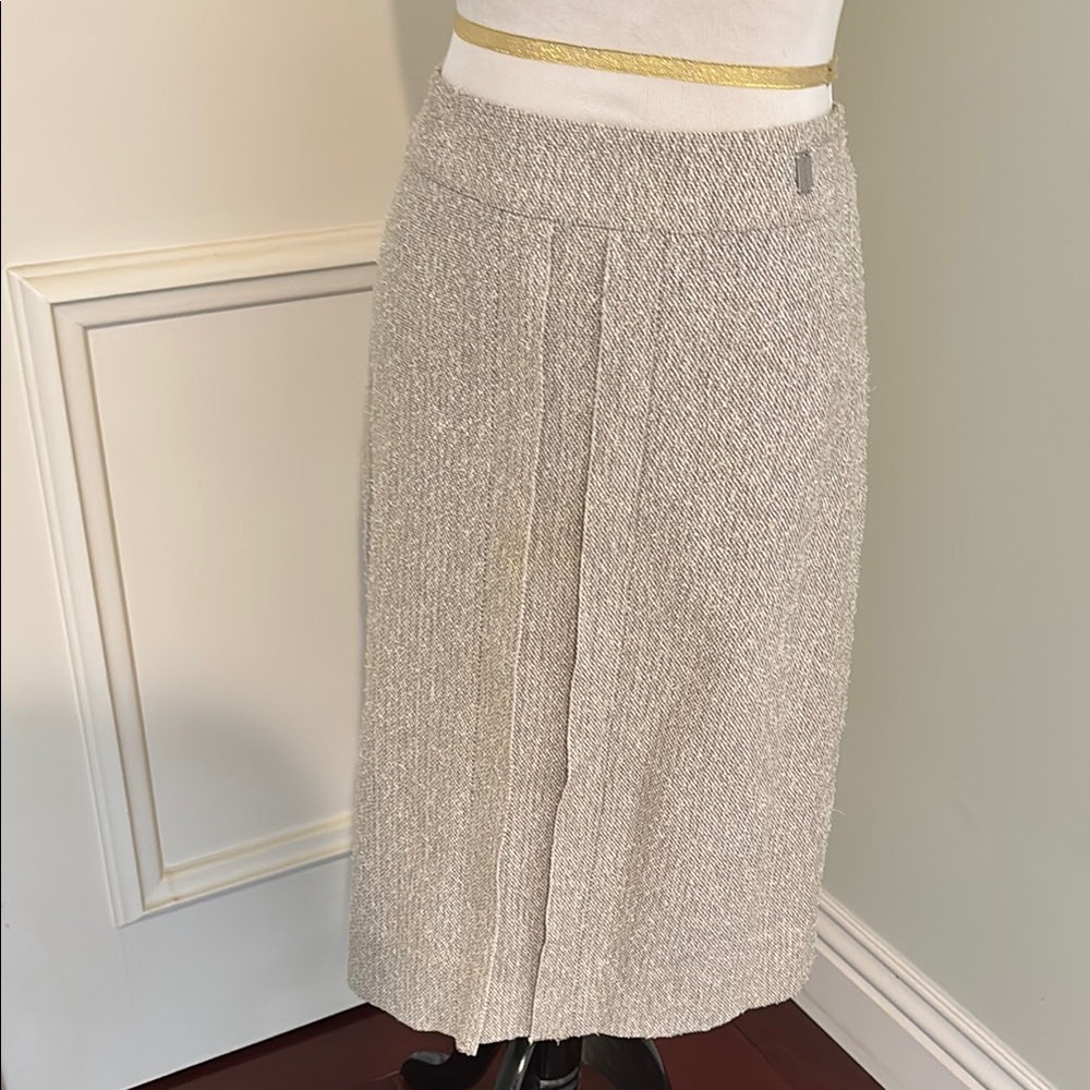 CHANEL Neutral Textured Midi Pencil Skirt